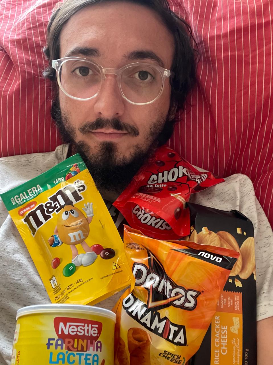 Cidadão com produtos industrializados